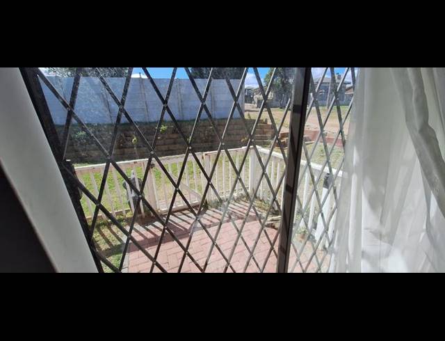 1 BEDROOM PROPERTY TO RENT IN DANA BAY